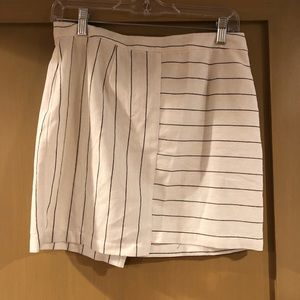 Black and white Urban Outfitters skirt!